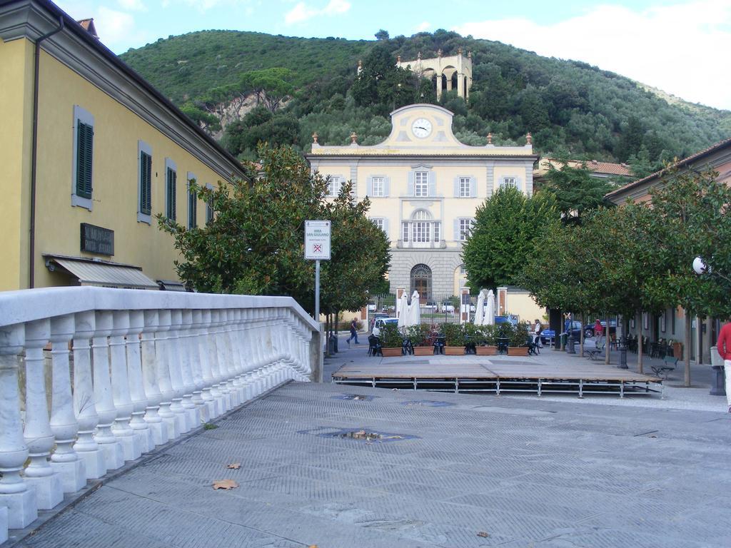 Casa Marchi Hotel Bagni di Lucca Bagian luar foto